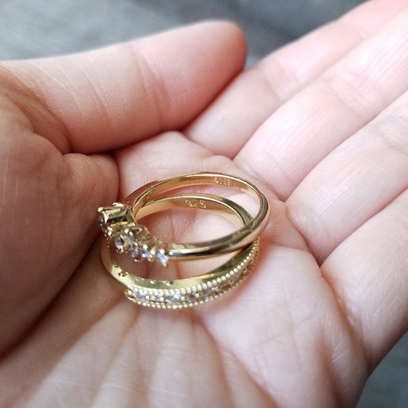 💎NEW💎 GOLD PLATED DAINTY RING SET - Picture 4 of 4